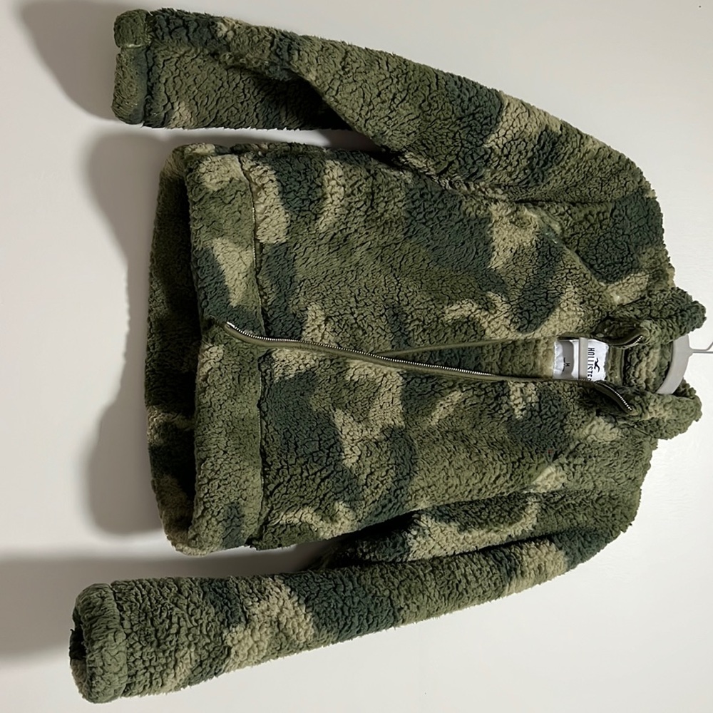 Sherpa hollister